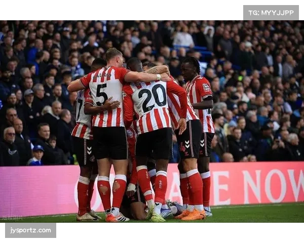 英超争四集团形成清晰格局 曼联切尔西利物浦积分紧咬